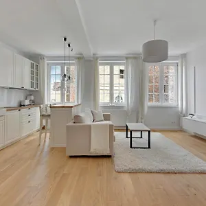 Wave White Pearl In Apartament